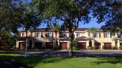 Building Photo - 20254 Royal Villagio Ct