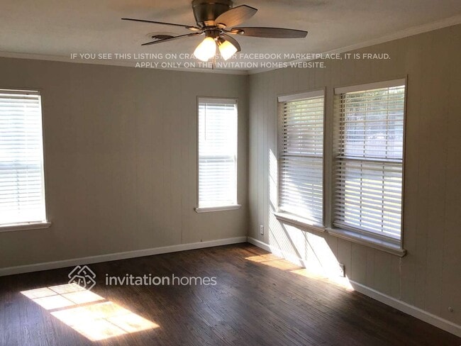 Foto del edificio - 3401 Dorothy Ln