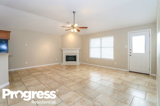 Building Photo - 1000 Chelsea Dr