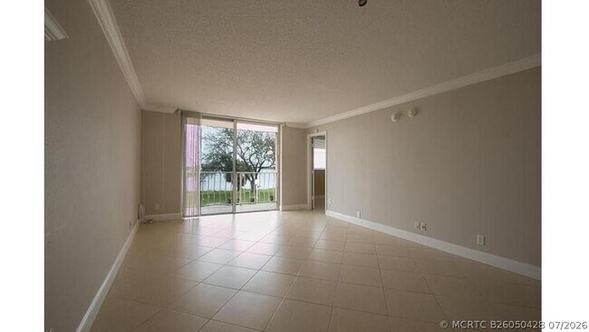 Building Photo - 480 Executive Center Dr