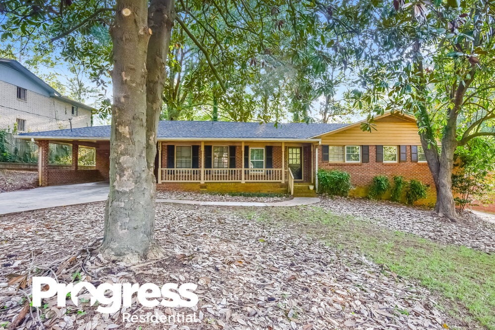 746 Valley Creek Dr, Stone Mountain, GA 30083 House for Rent in Stone