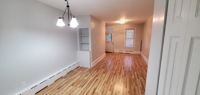 Foto del edificio - 2227 14th St SE