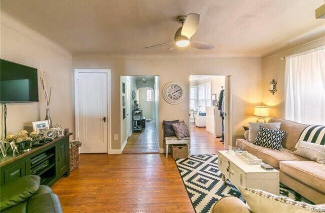 Foto del edificio - 4014 Potomac St