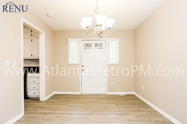 Foto del edificio - Now Available 5 bedrooms 2.5 baths
