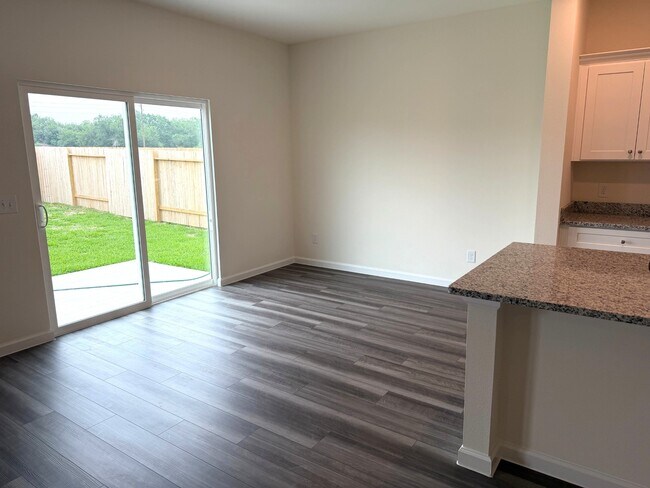 Building Photo - 31114 Gayle Prairie Oaks St