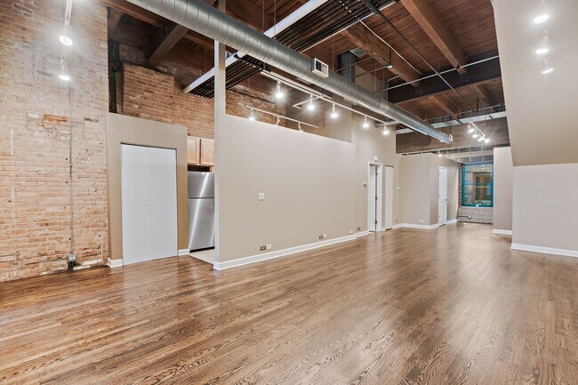 Building Photo - 22 N Morgan St