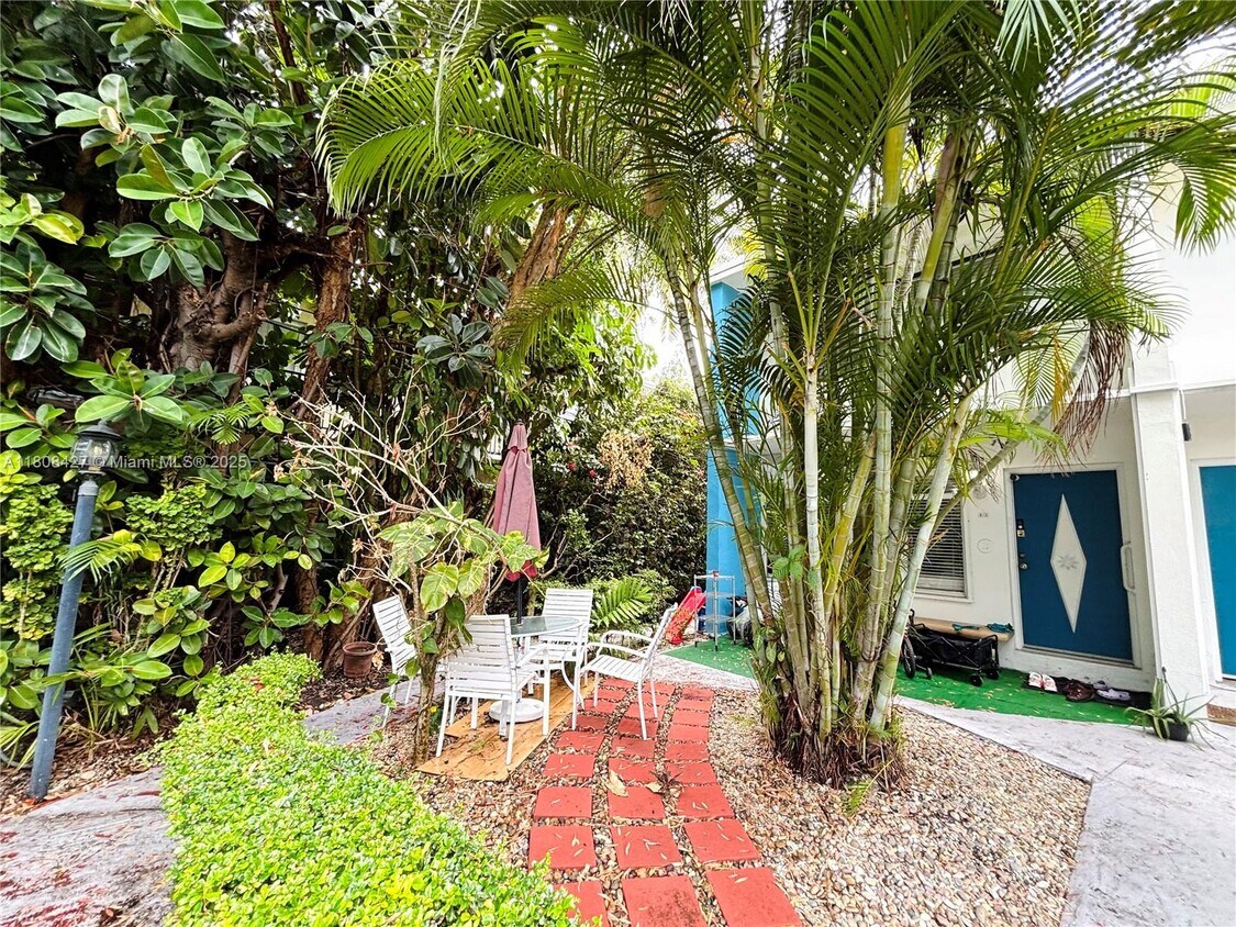 Foto principal - 9455 Bay Harbor Terrace