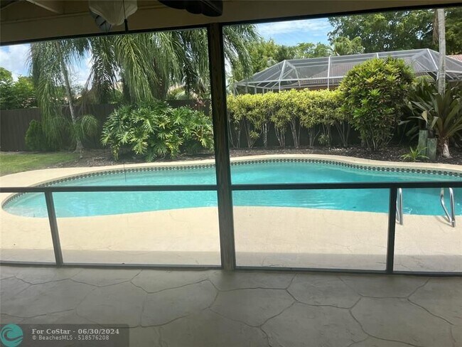 Foto del edificio - 10734 NW 17th Manor