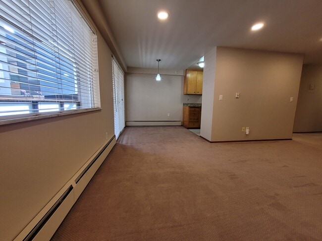 Foto del edificio - 2332 Minor Ave E