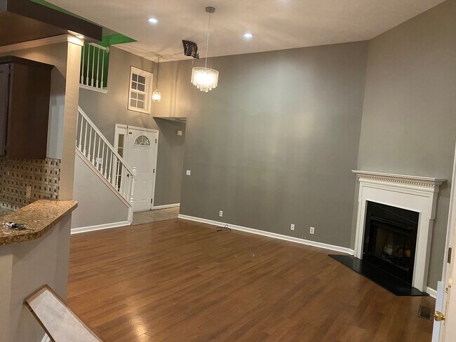 Photo - 201 Wildgrove Ct House