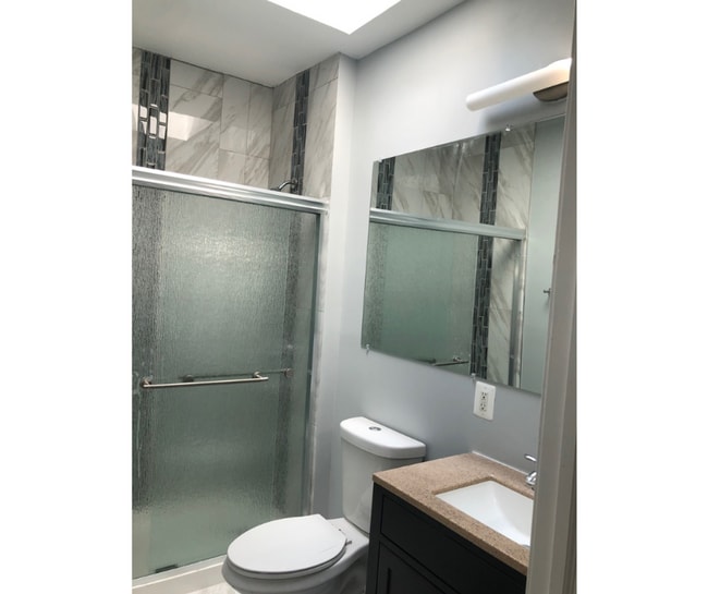 Building Photo - 3832 Cottage Ave