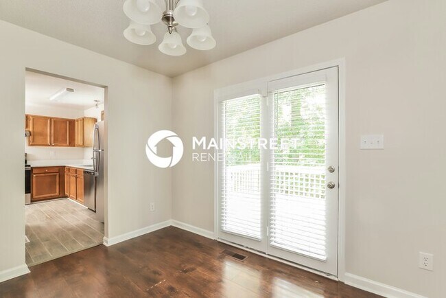 Foto del edificio - 3 Bedroom Pet-Friendly Home in Winston-Sal...