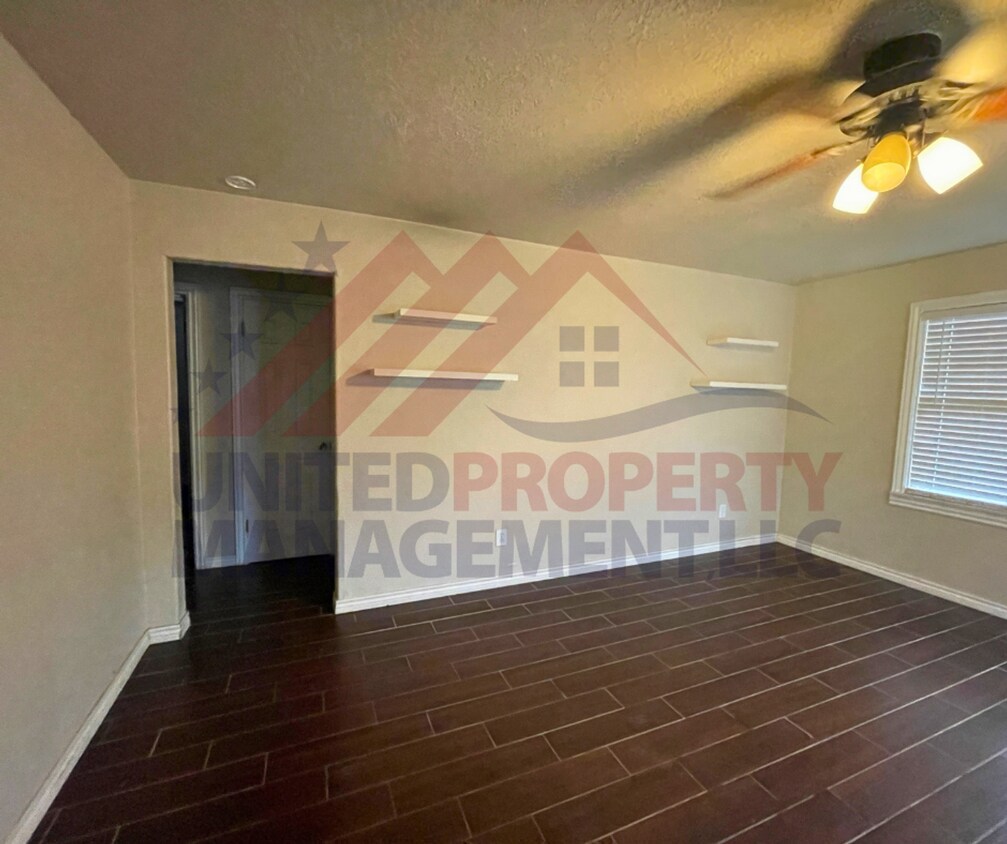 Foto del edificio - Cozy 2-Bedroom Home Near Shopping & Schools