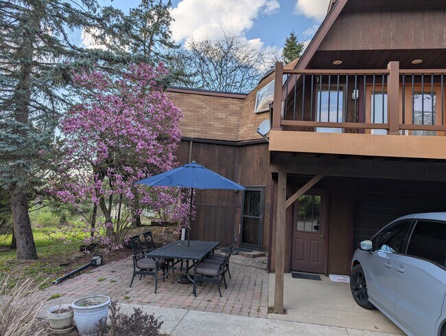 Entrance - 12067 Gearhart Rd