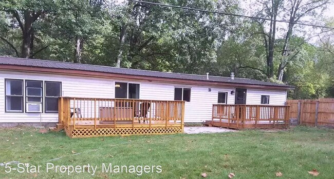 Building Photo - 3 br, 2 bath House - 54020 Echo Lane