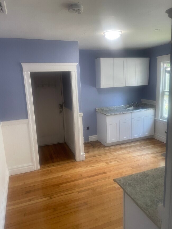 Building Photo - 19 Sturgis St