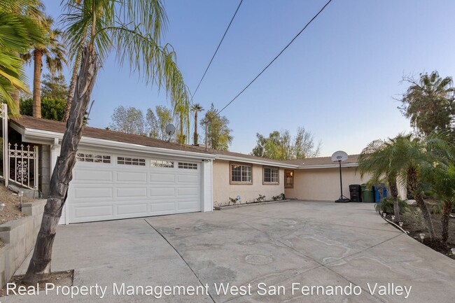 Building Photo - 3 br, 3 bath House - 5700 Kelvin Ave.