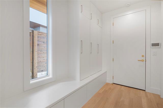 Foto del edificio - 3619 Springbrook St