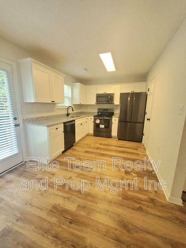 Foto del edificio - 5709 Kelden Walker Ln