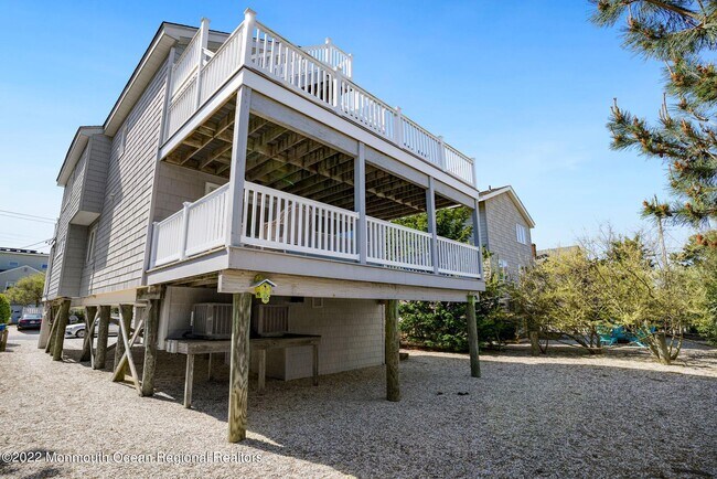 Building Photo - 608 S Atlantic Ave
