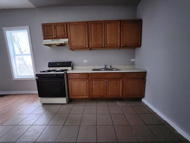 Foto del edificio - 726 E 93rd St