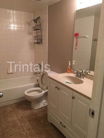 Building Photo - 1200 sq ft apartment located in south tampa