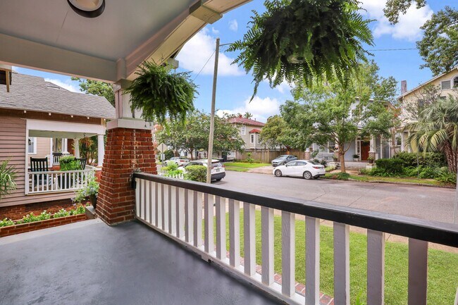 Front porch - 614 E 40th St