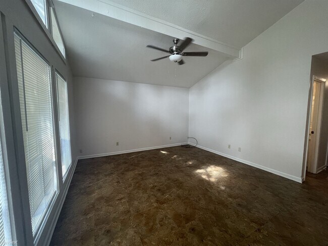 Foto del edificio - 3 br, 2 bath House - 1013 San Benito Dr. 1...