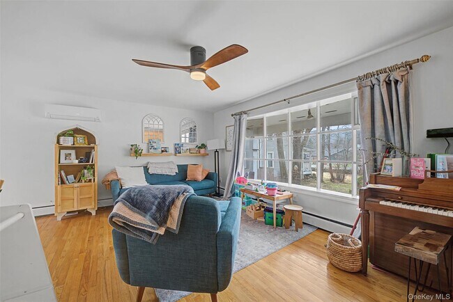 Foto del edificio - 10 Cedar Ln