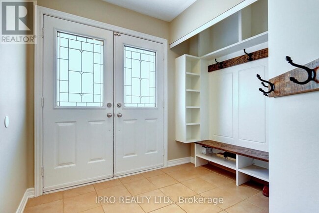 Building Photo - 42 Mowat Crescent
