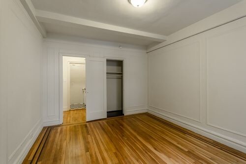 Building Photo - 208 W 23rd St
