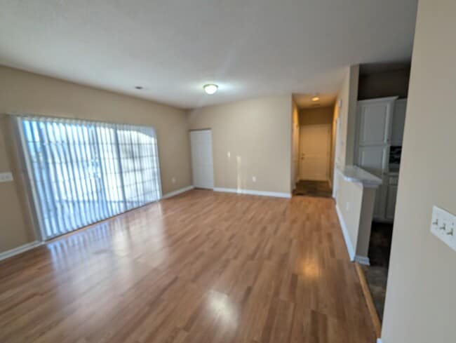 Living Room - 4405 Sweetwater Blvd