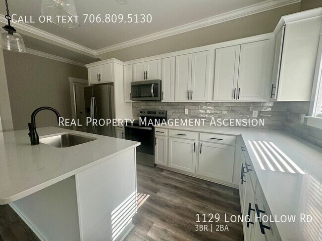 Foto del edificio - 1129 Long Hollow Rd