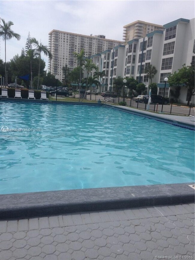 Building Photo - 200 177th Dr