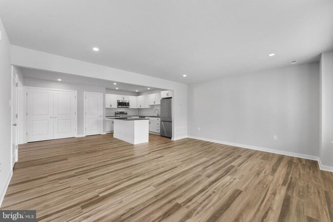 Building Photo - 151 Old Lincoln Hwy