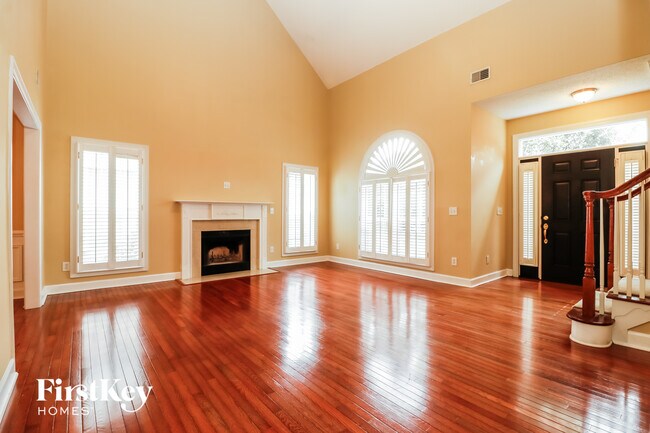 Foto del edificio - 1033 Bidwell Cir