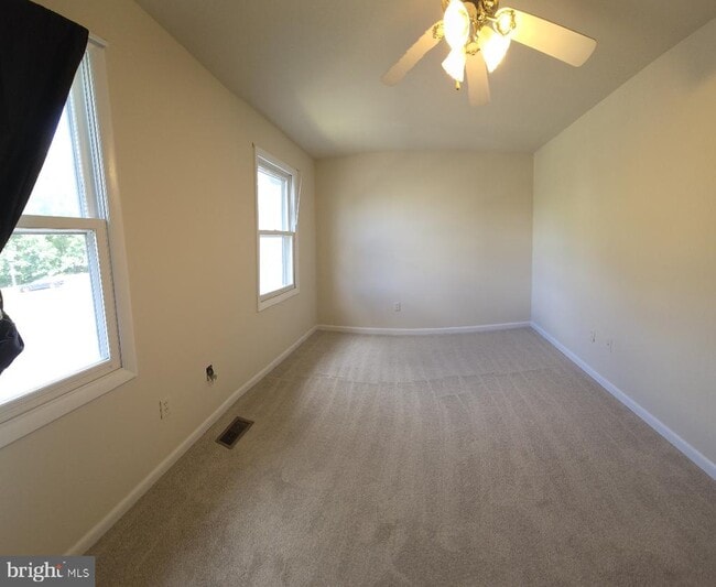 Building Photo - 5118 Cottonwood Ct