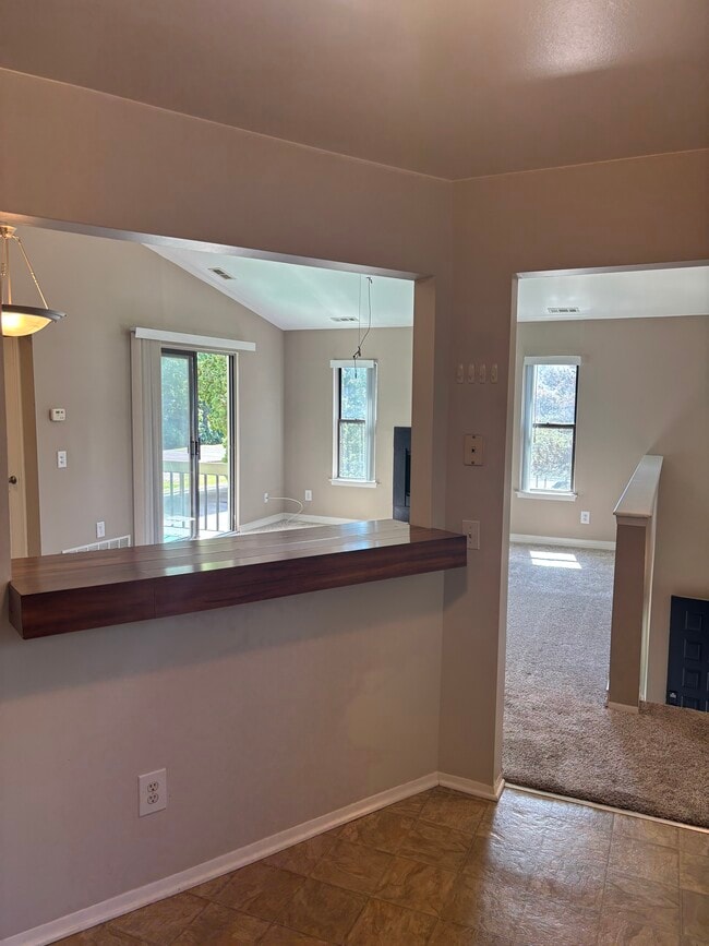 Building Photo - 22020 Indian Creek Dr