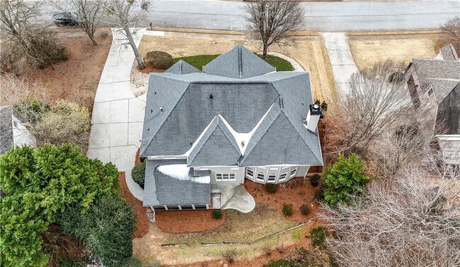 Building Photo - 2570 Wood Creek Ct NE