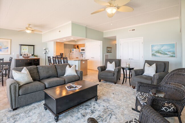 Foto del edificio - ONLY A COUPLE MONTHS LEFT - CALL FOR AVAILABILITY