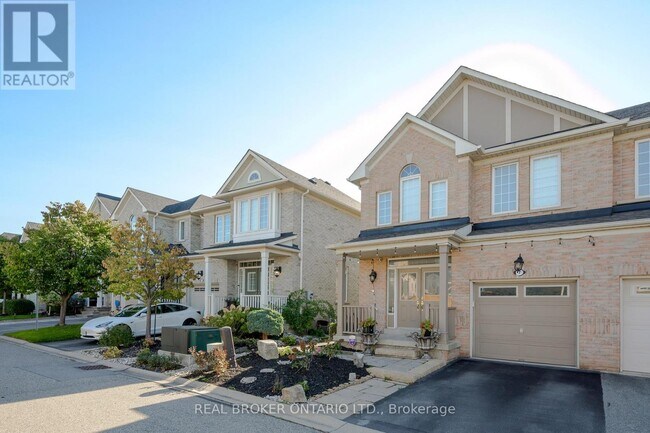 Building Photo - 2295-2295 Rochester Cir
