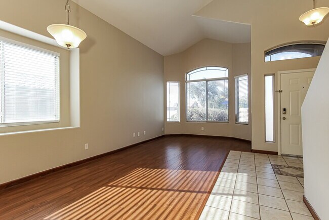 Building Photo - 1925 N 110th Ave