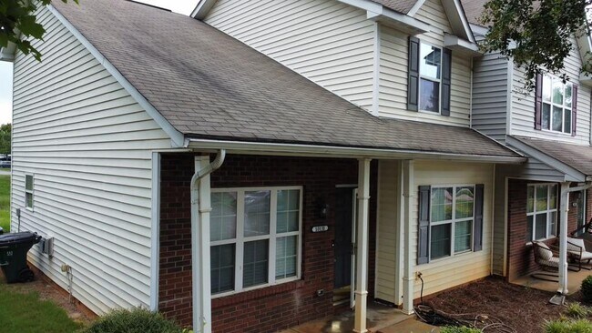 Foto del edificio - 10131 Ballyclare Ct