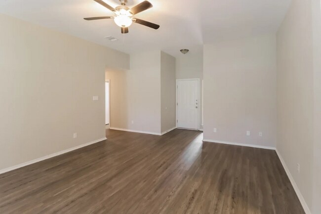 Foto del edificio - 2634 Hill Street Cove