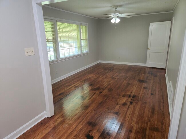 Foto del edificio - 509 N Graham St
