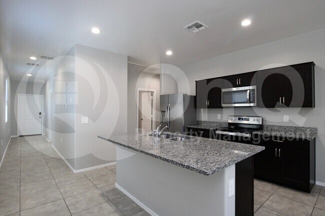 Foto del edificio - 35408 W San Alvarez Ave