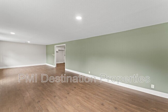 Foto del edificio - 6707 S Elm St