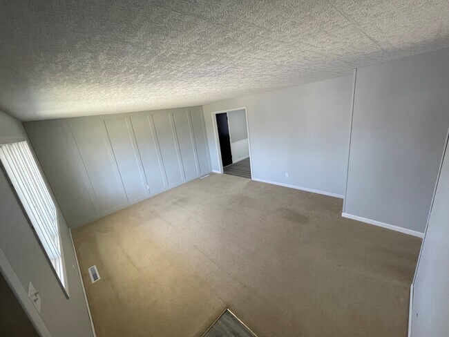 Foto del edificio - 1740 SW Fairmont Rd