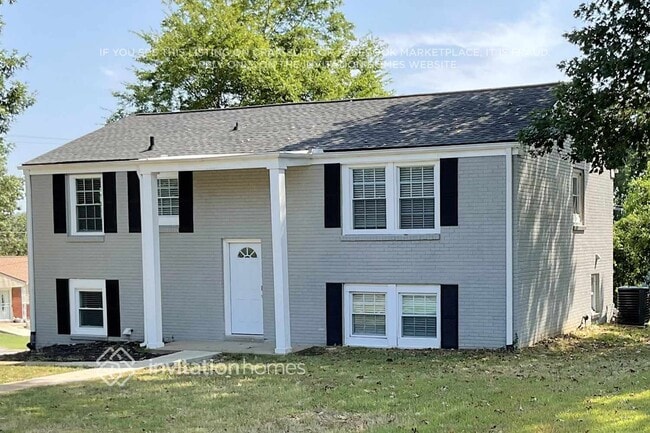 Building Photo - 3331 Panorama Dr