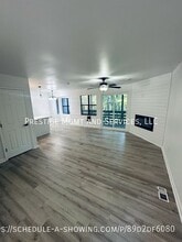 Building Photo - 5 Villa Dr